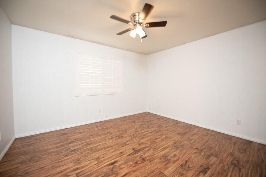 Building Photo - 21667 Laguna Rd