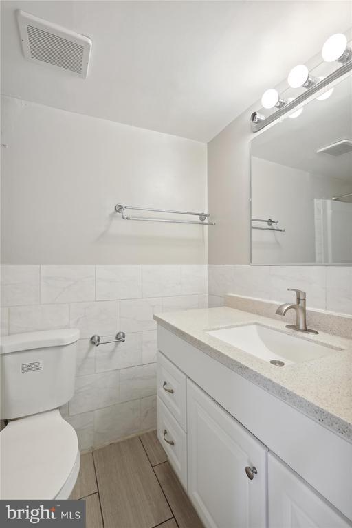 Building Photo - 12305 Braxfield Ct