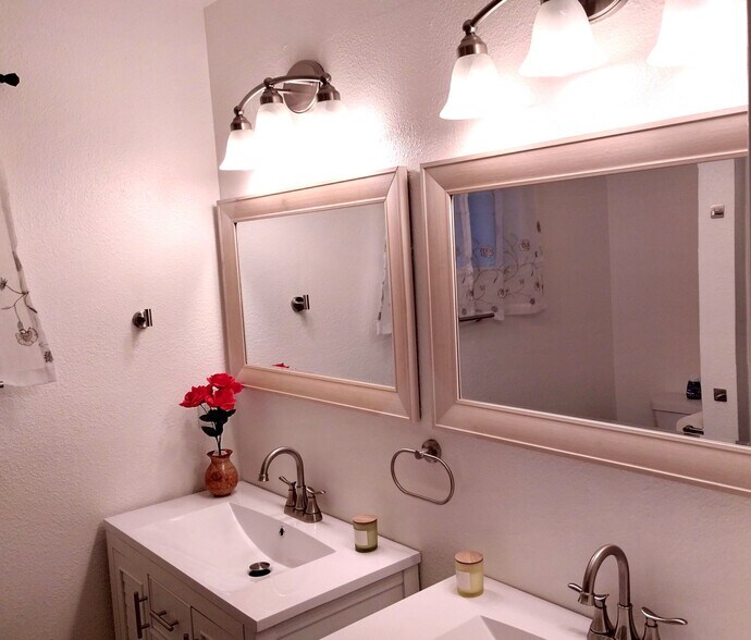 Building Photo - 637 Grambling Ct