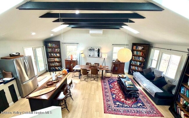 Building Photo - 13 Arnold Dr