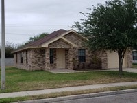 Building Photo - 1306 Adela Dr