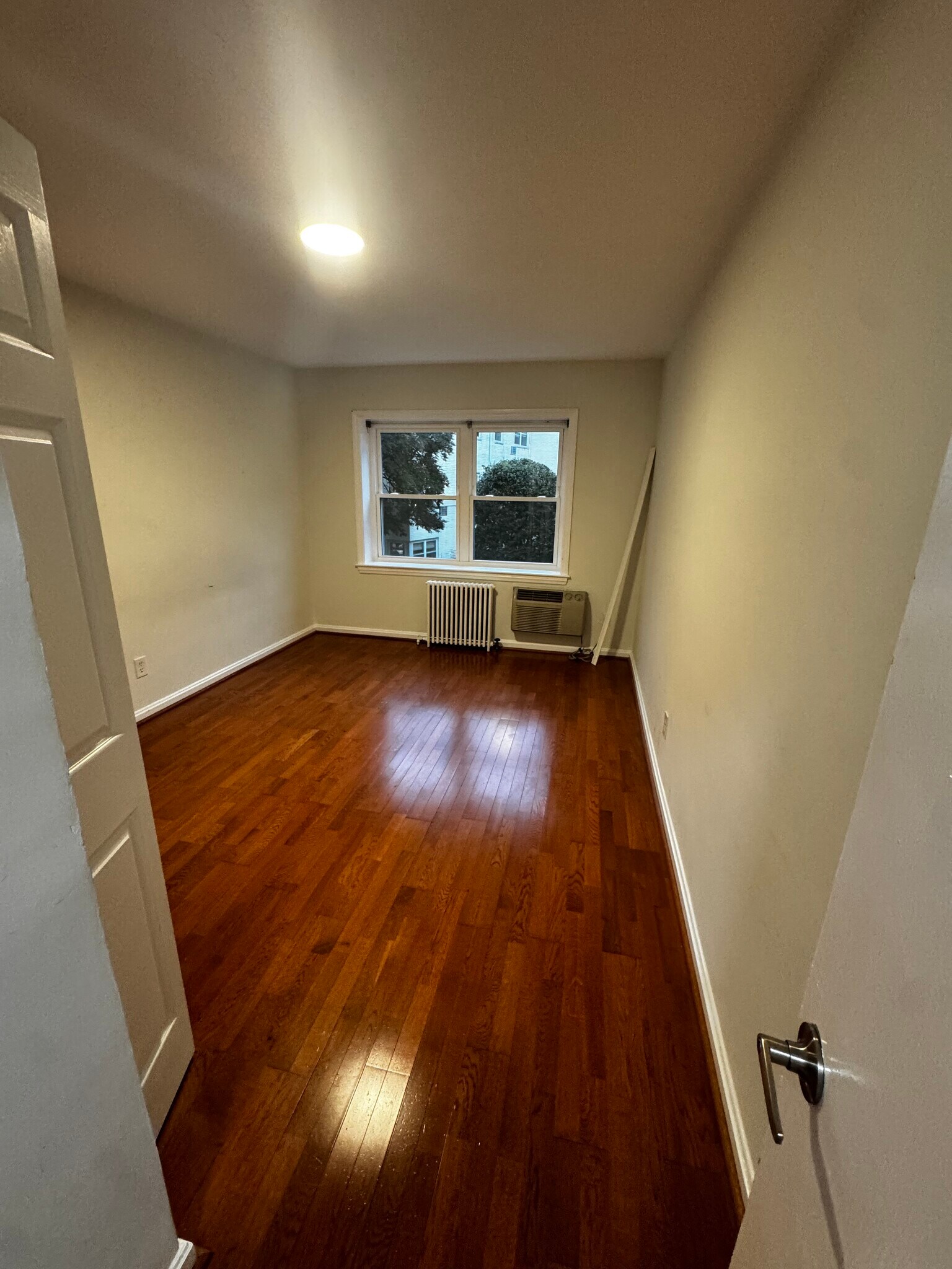 Building Photo - 7036 Strathmore St