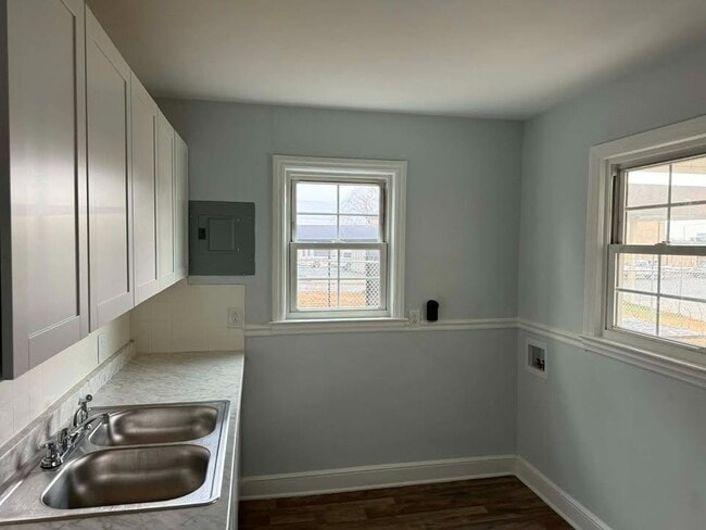 Building Photo - 115 Chestnut Dr