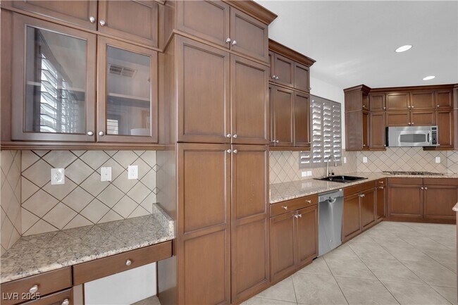 Building Photo - 8445 Cambrils Ave