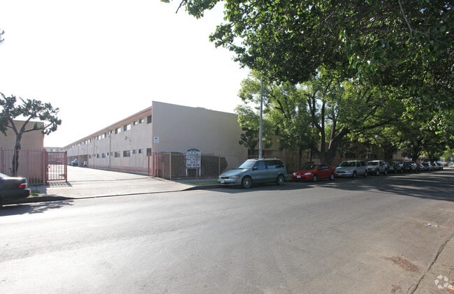 Building Photo - Palmcrest Apartments
