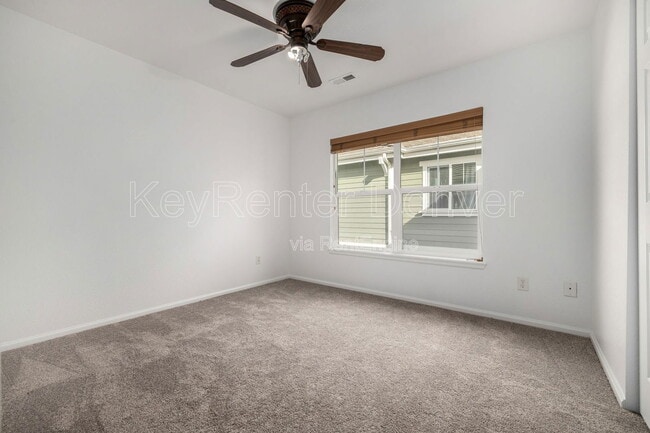 Building Photo - 9770 Mayfair St