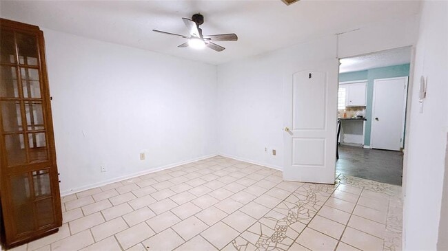 Building Photo - 9518 Langdon Ln