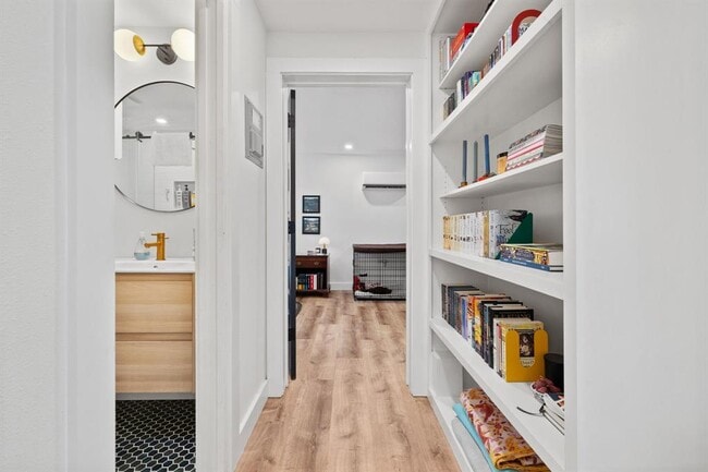 Building Photo - 2808 Jefferson St