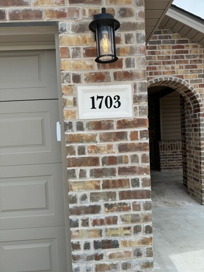 Building Photo - Brand new construction 3/2/2 CISD