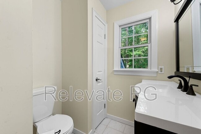 Building Photo - 1704 Clear Springs Cir