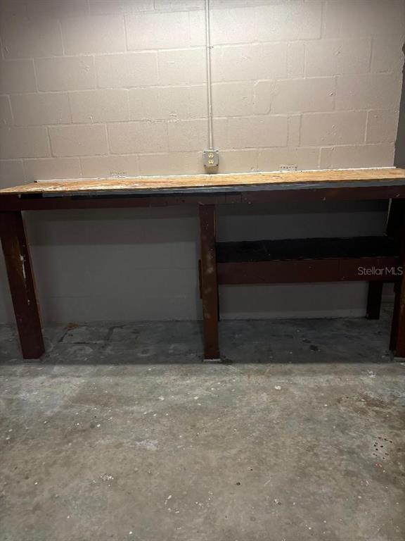 Building Photo - 15827 Adobe Dr