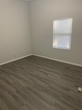 Building Photo - 165 Midway Dr