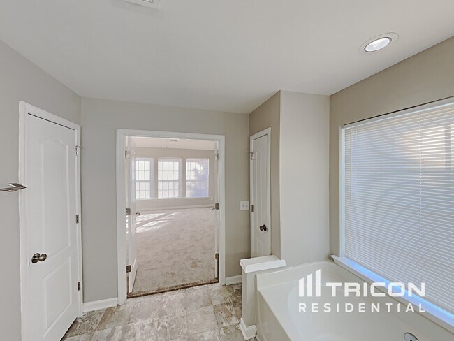 Building Photo - 3850 Windstream Way