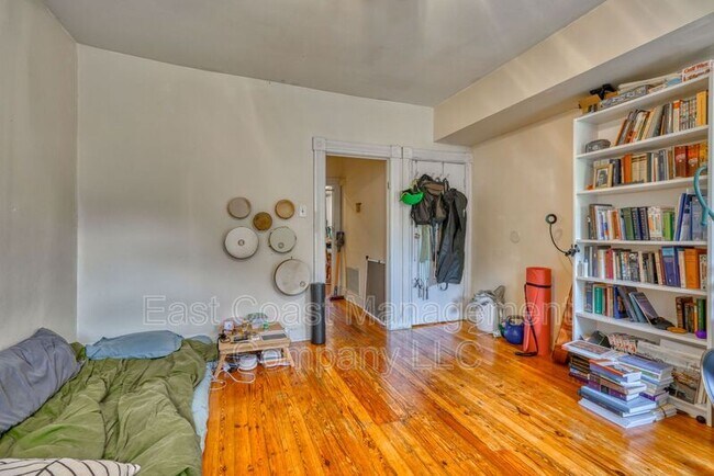 Building Photo - 2724 Maryland Ave