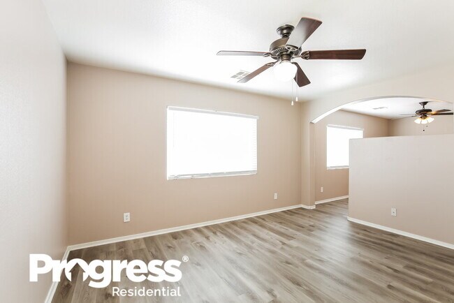Building Photo - 4709 White Stork Dr