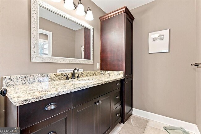 Building Photo - 4964 Buckline Crossing