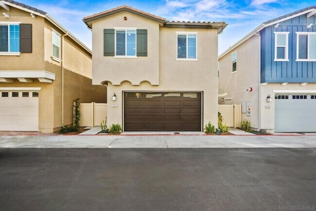 Building Photo - 2612 Babaco St