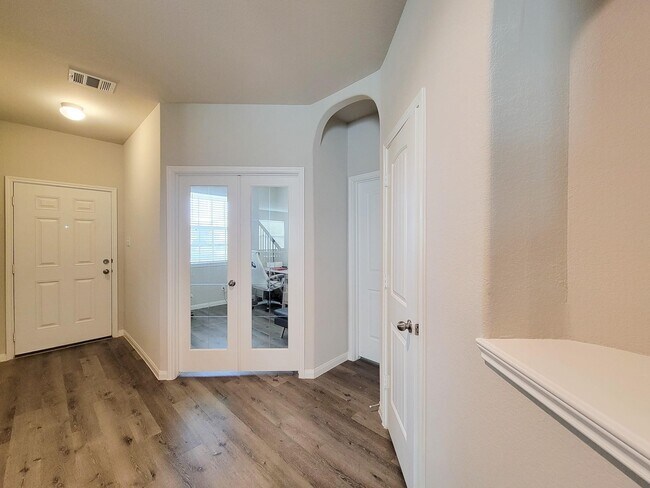 Building Photo - 24822 Adami Veduta Ct