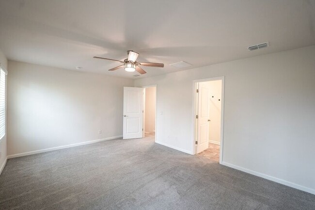 Building Photo - 166 Benelli Dr