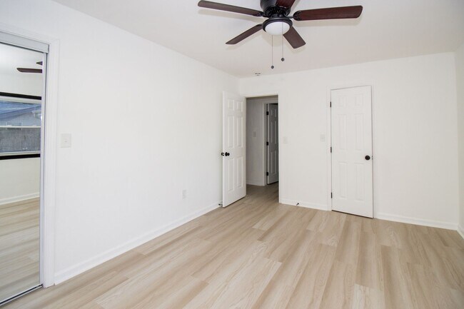 Building Photo - 6491 Clearair Dr