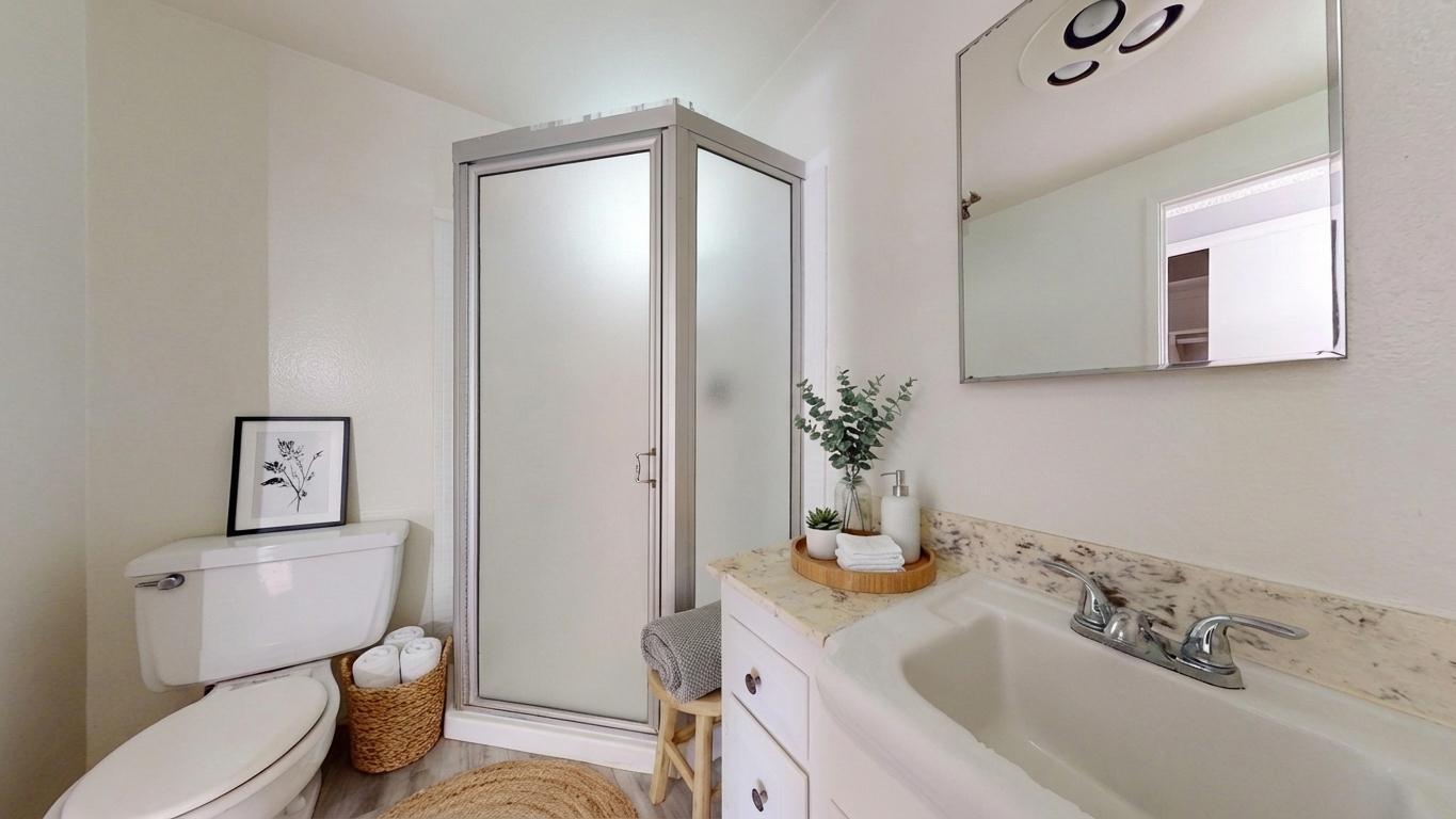 Building Photo - 1306 Amethyst St