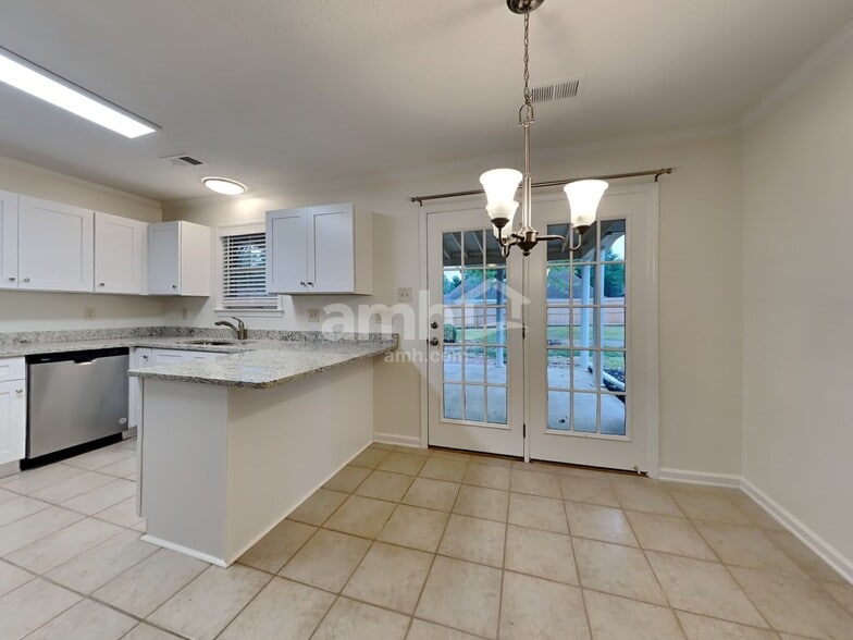 Building Photo - 3433 Sundial Dr