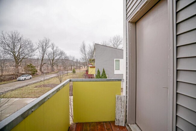 Building Photo - 3048 Anderberg Dr