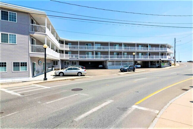 Building Photo - 24 Ashworth Ave