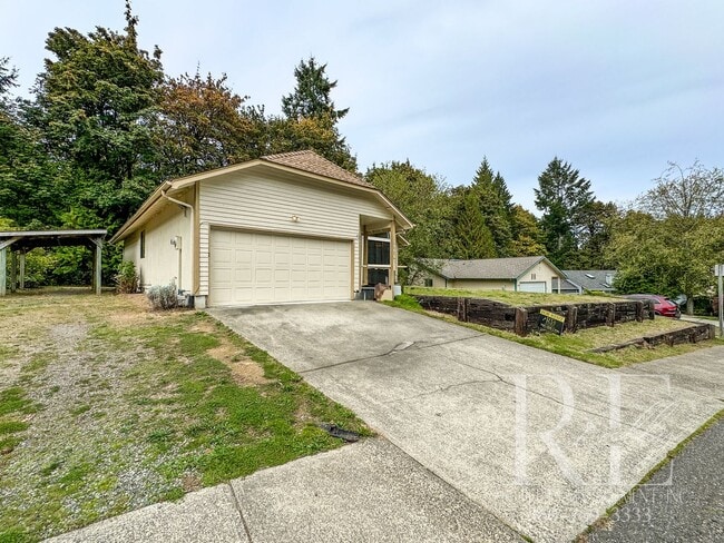 Building Photo - Your Charming Rustic Retreat- 3 Bedroom With Wrap-A-Round Yard