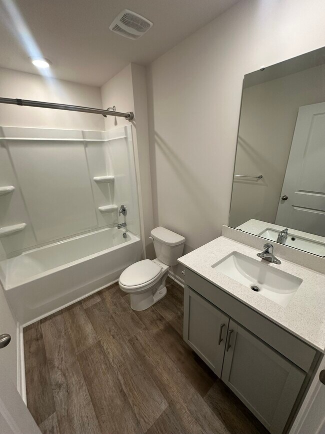 Building Photo - 7705 Sand Pit Rd