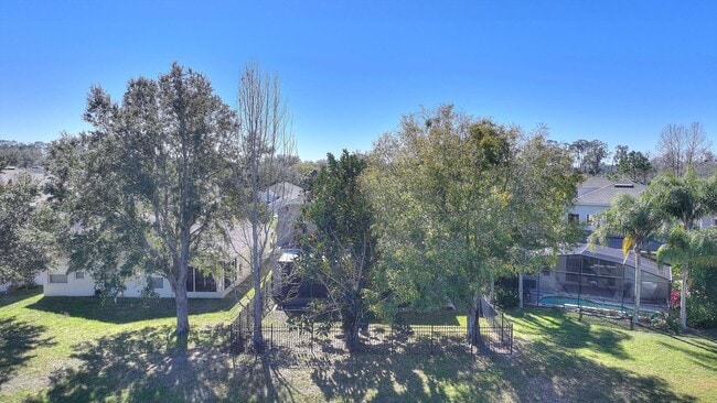 Building Photo - Spacious and beautifully maintained 5-bedroom, 3.5-bathroom two-story home