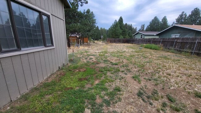 Building Photo - 3BR/2.5BA Peaceful Retreat on 1.5 Acres w/...