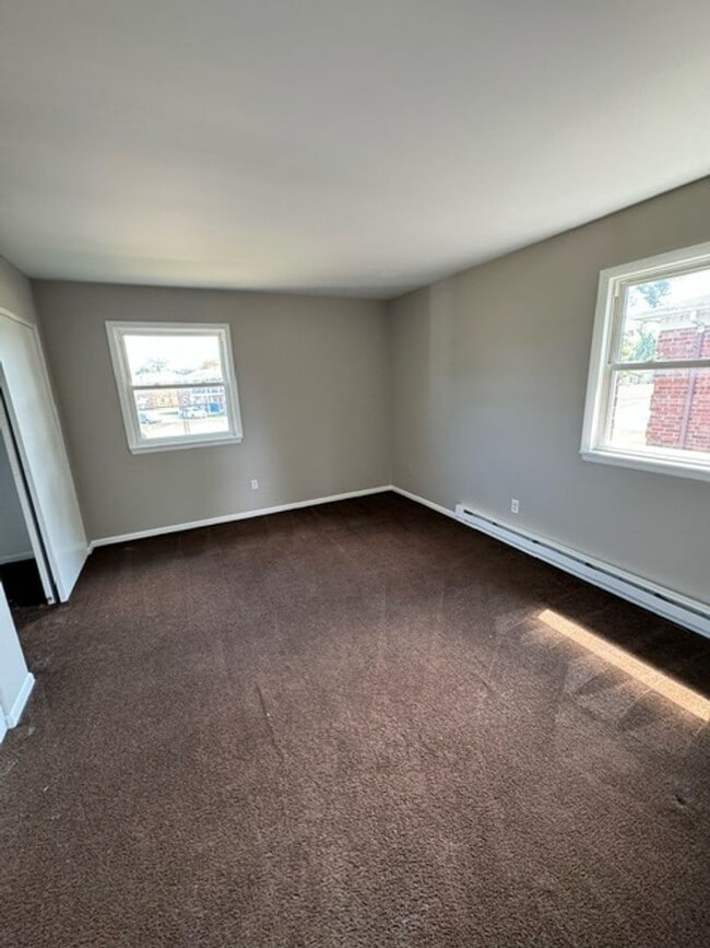 Building Photo - 6305 Nina Dr