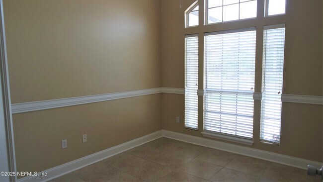 Building Photo - 2137 Pond Spring Way