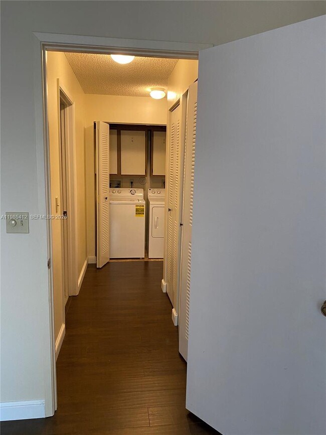 Building Photo - 18595 Egret Way