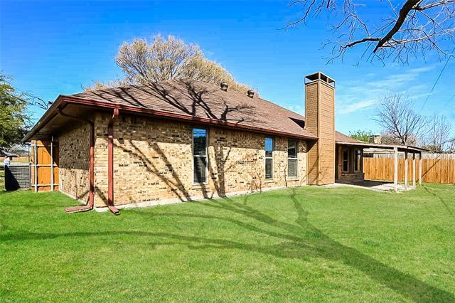 Building Photo - 524 E Lark Ct