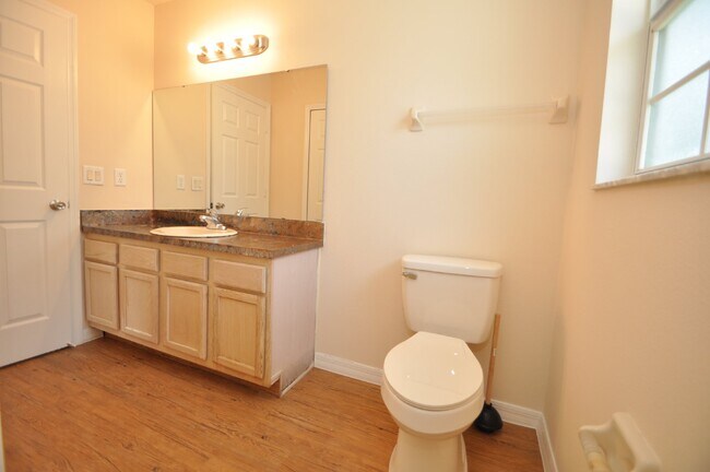 Building Photo - 2 STORY-3/3/1 DUPLEX