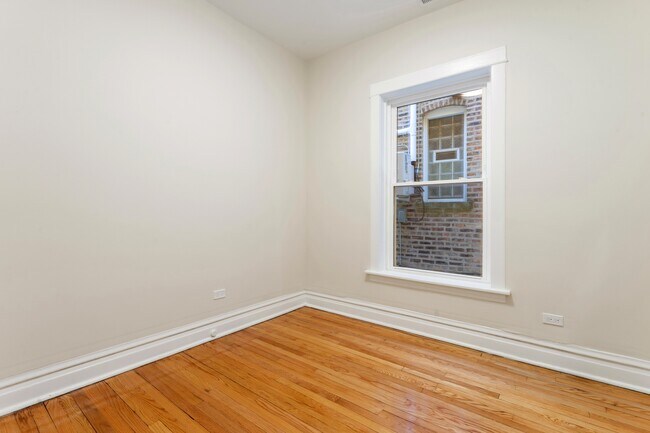 Bedroom - 6444 N Magnolia Ave