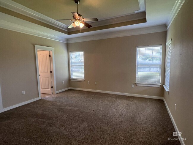 Building Photo - 1065 Crown Walk Dr
