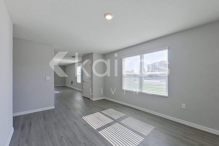Building Photo - 4383 SW 85 Ln