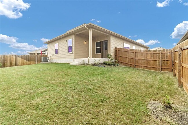 Building Photo - 1013 Gaelic Dr