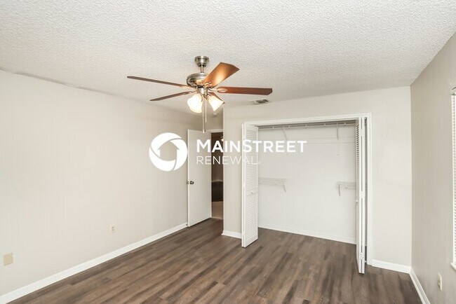 Building Photo - 3 Bedroom Pet-Friendly Home in PALM BAY, FL with Main Street Renewal