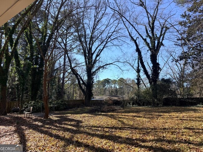 Building Photo - 1433 Midview Dr