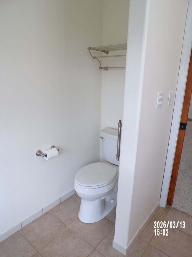 Building Photo - 4510 NW Queens Ave