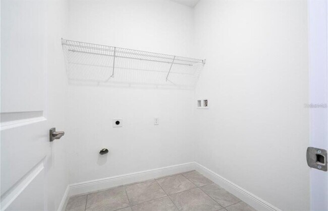 Building Photo - 2901 W Redgate Dr