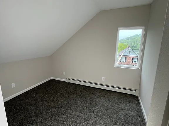 Building Photo - Move in to this singe family fully renovated home featuring 3 bedrooms 2 full baths located direc...