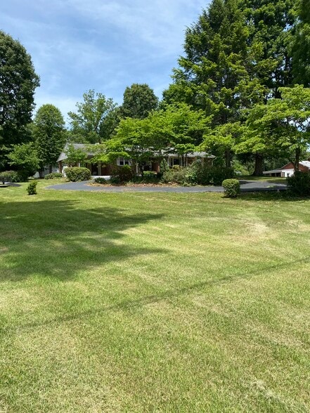 Building Photo - 18250 James Madison Hwy