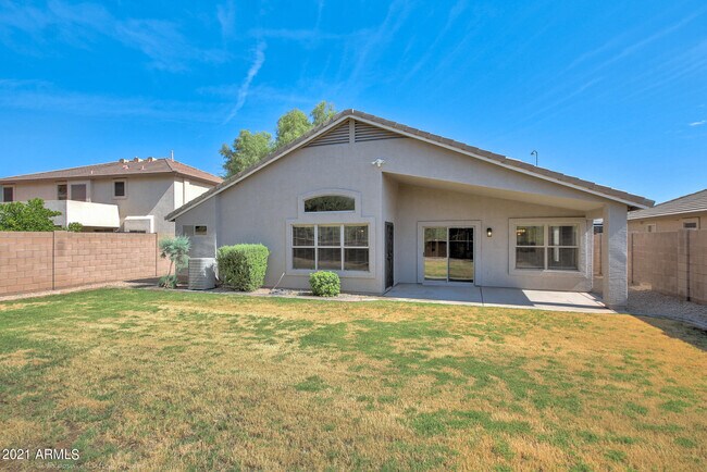 Building Photo - 11455 E Peterson Ave