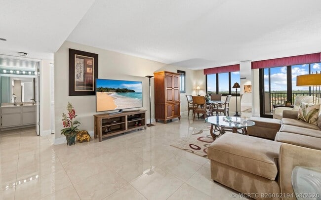 Building Photo - 3420 S Ocean Blvd