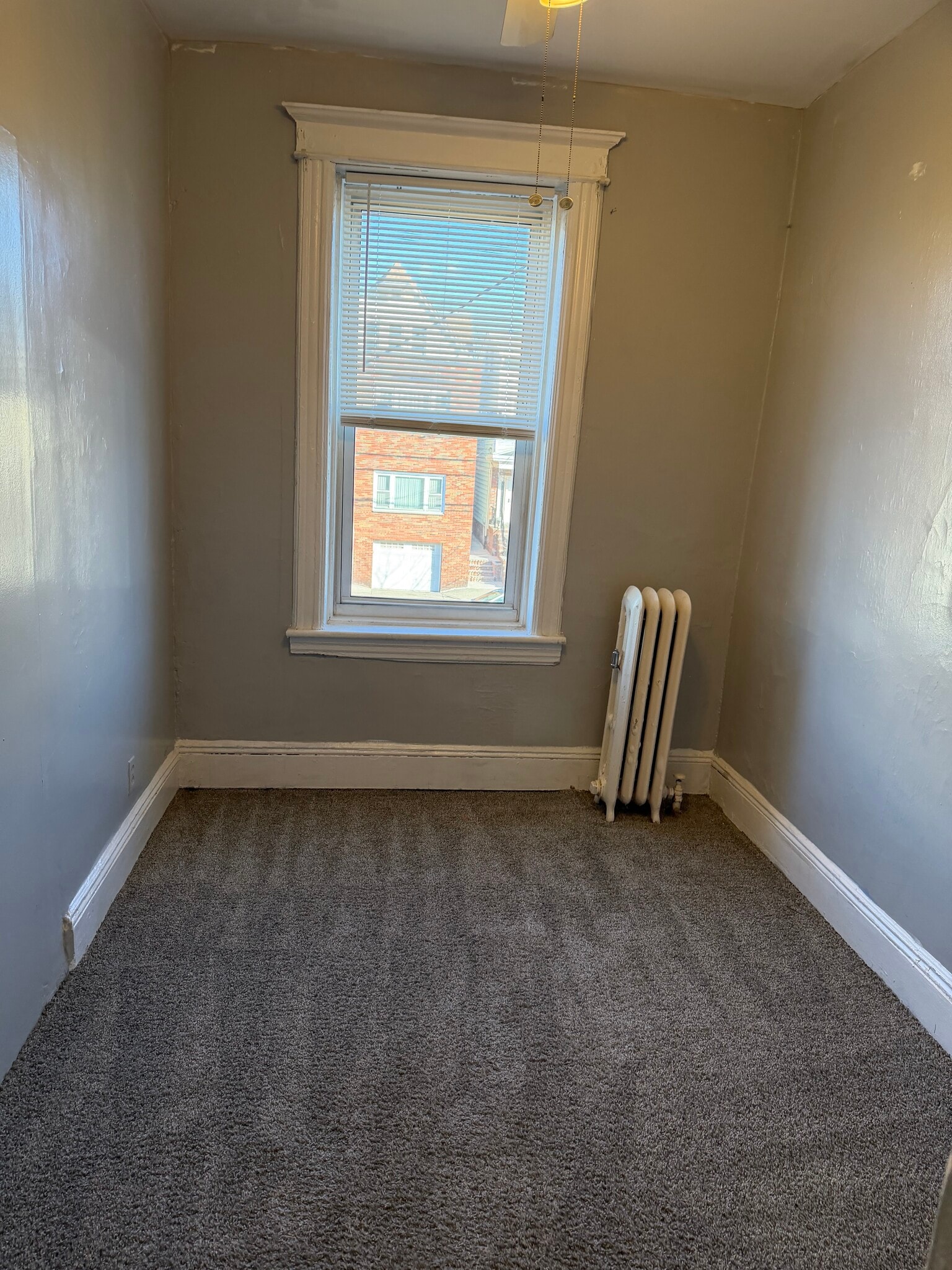 Building Photo - 1049 Avenue C